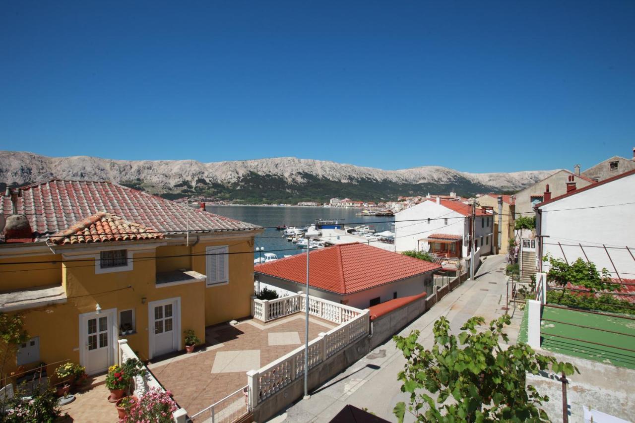 Apartment Mario With Terrace And Sea View Baška Esterno foto