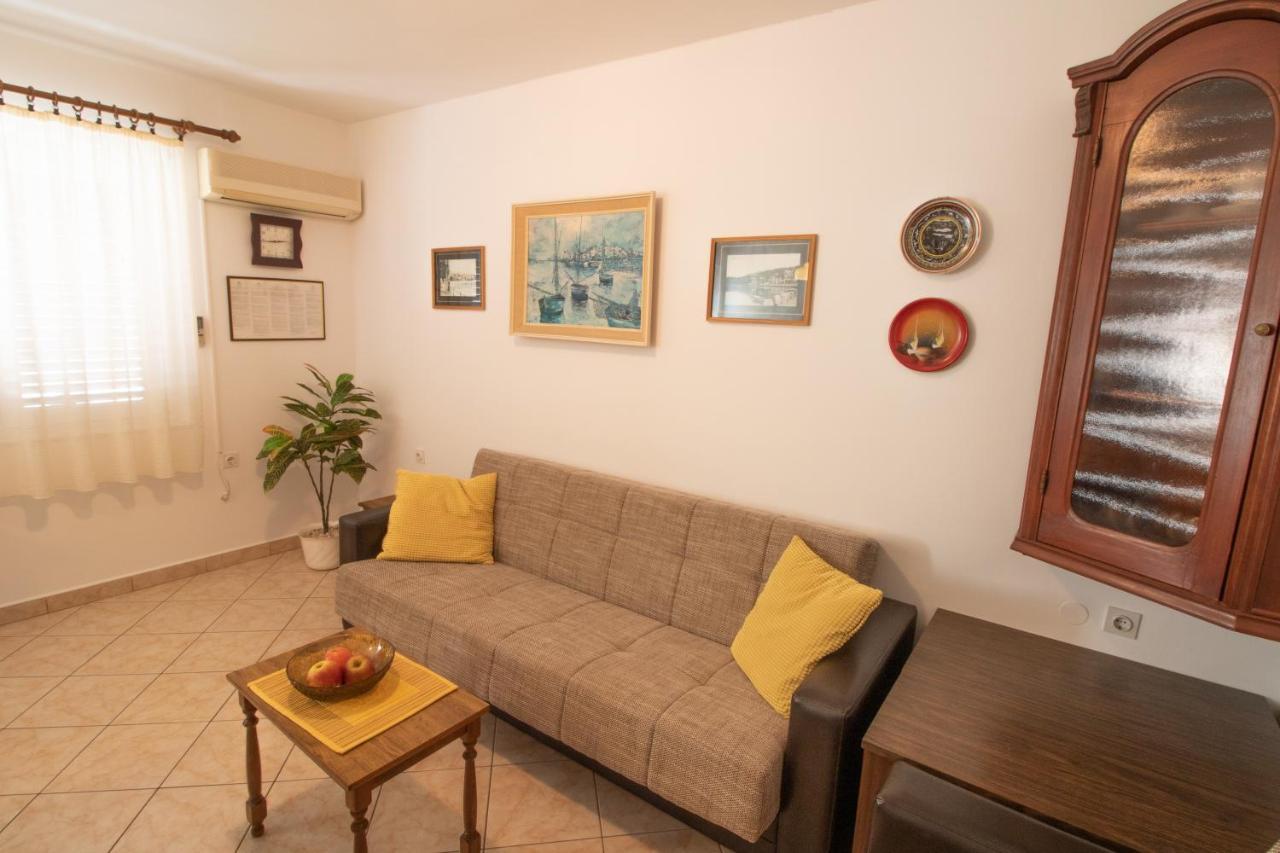 Apartment Mario With Terrace And Sea View Baška Esterno foto