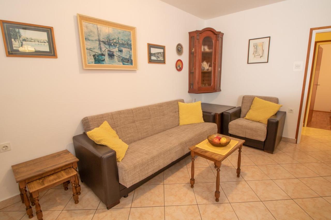 Apartment Mario With Terrace And Sea View Baška Esterno foto
