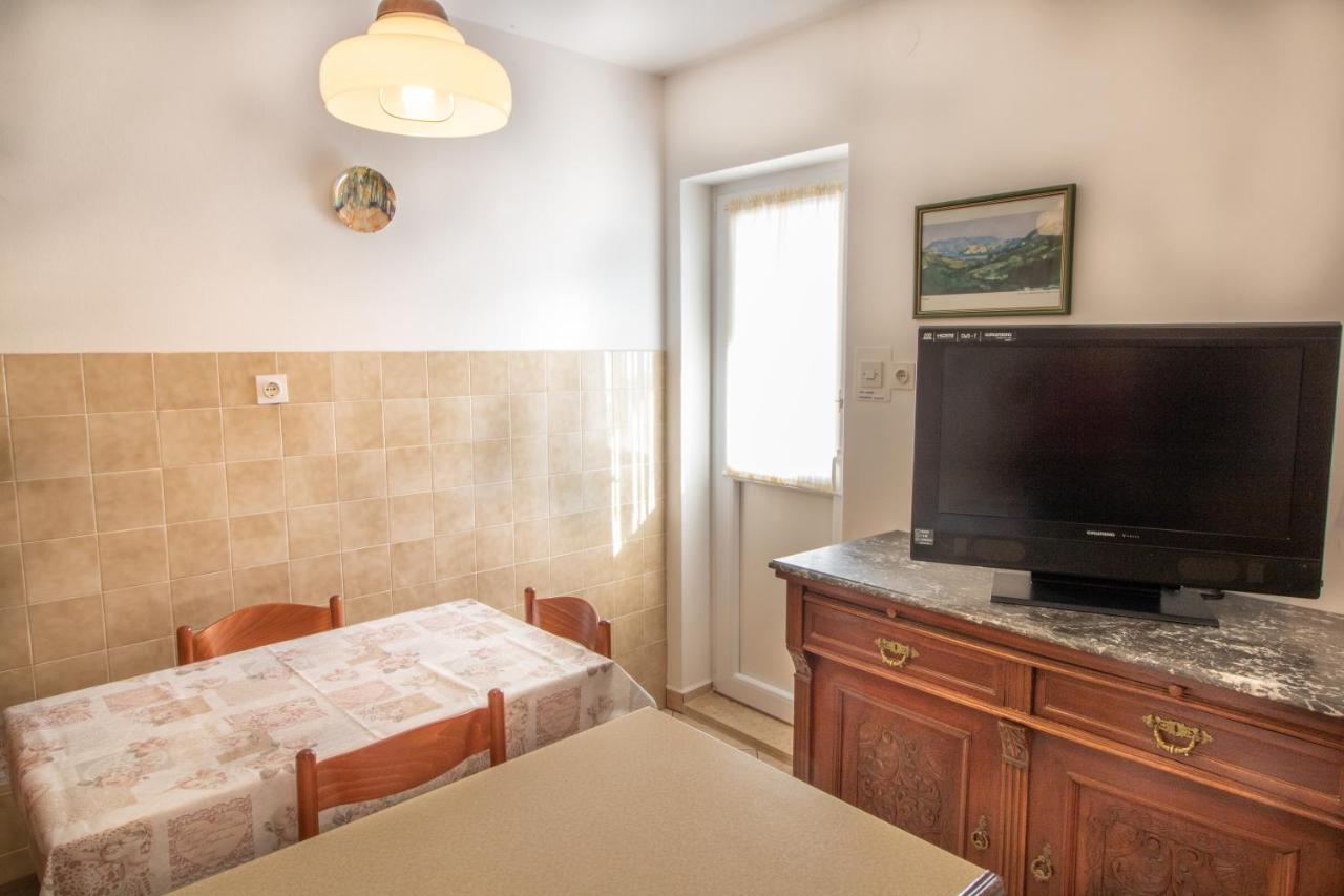 Apartment Mario With Terrace And Sea View Baška Esterno foto